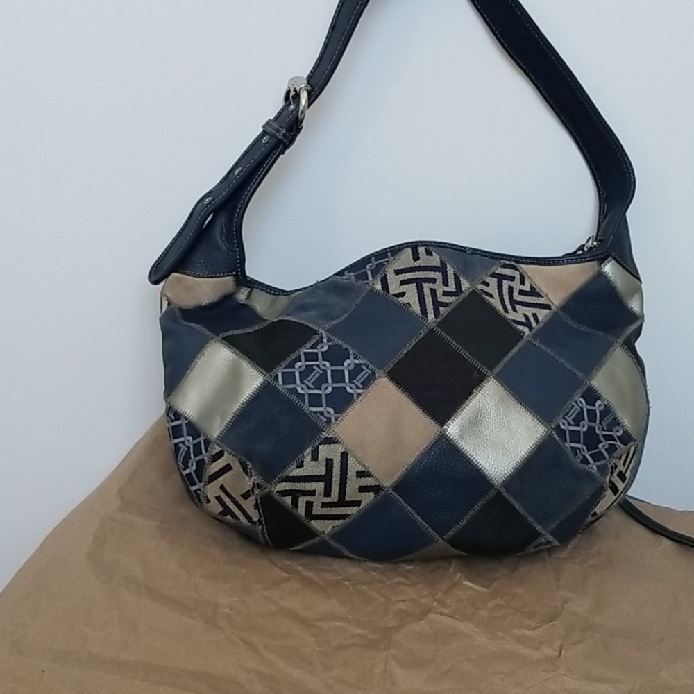 Tignanello Leather Patchwork Hobo Bag. - image 2